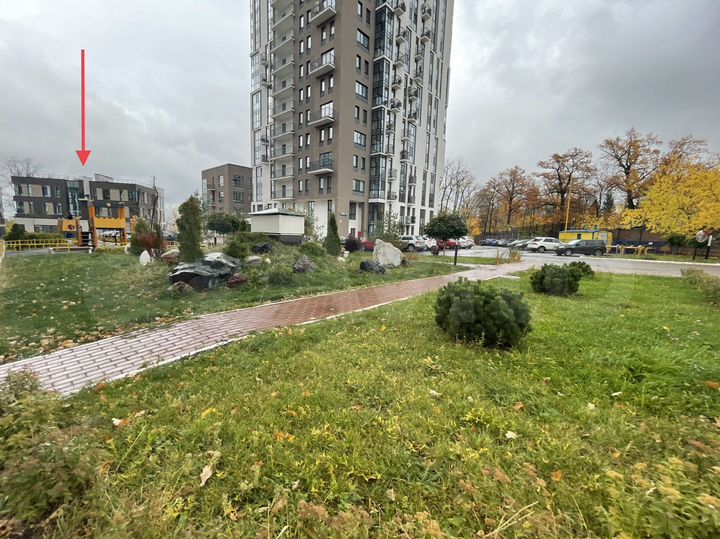 4-к. квартира, 140 м², 1/3 эт.