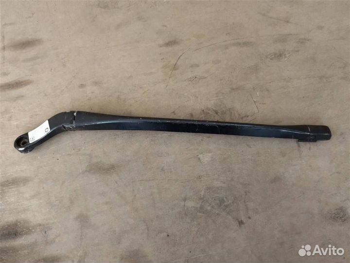 Поводок стеклоочистителя Bentley Continental GT