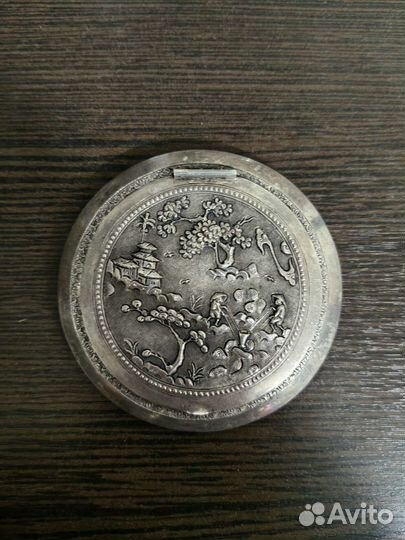 Серебрянная пудренница Вьетнам проба 90