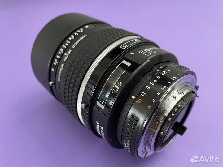 Nikon 105mm f/2D AF DC-Nikkor