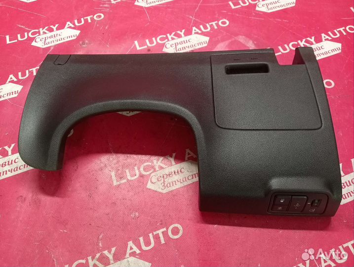 Накладка торпедо левая с кнопками Хендай Солярис 2