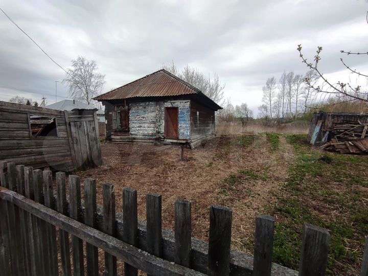 Дом 22,6 м² на участке 15 сот.