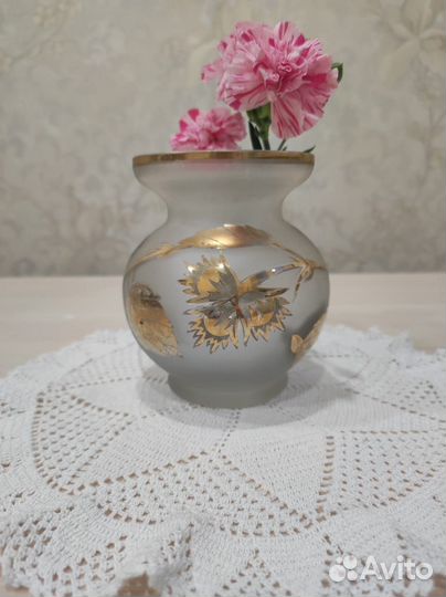 Ваза Орех завода красный май