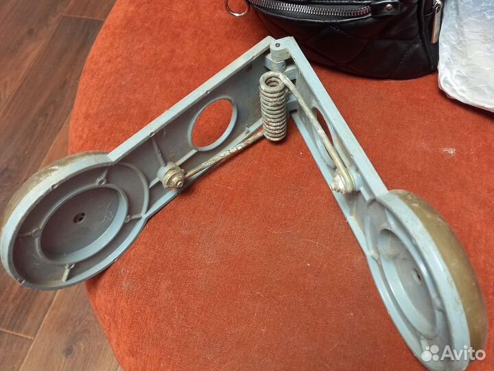 Тренажёр для бёдер