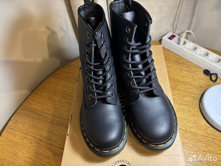 Новые женские ботинки Dr.Martens 36 оригинал