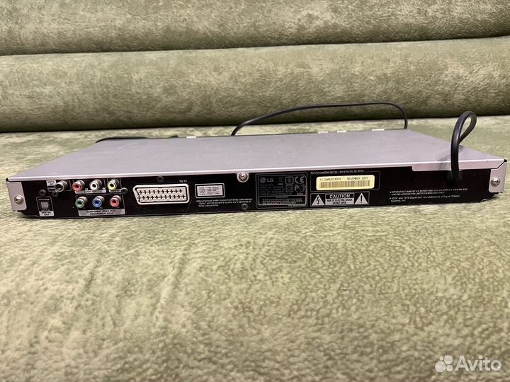 DVD плеер LG dgk588xb