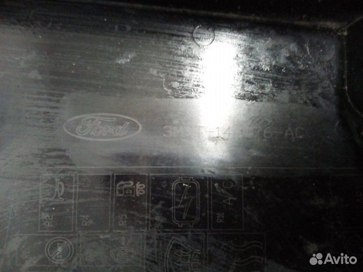 Крышка блока предохранителей Ford Focus 2 хэчбэк 1