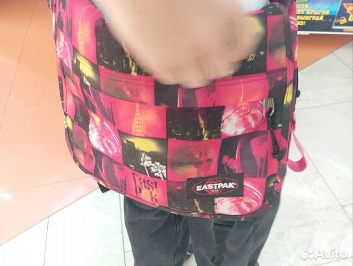 Сумка мессенджер eastpak