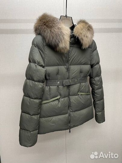 Женский пуховик Moncler