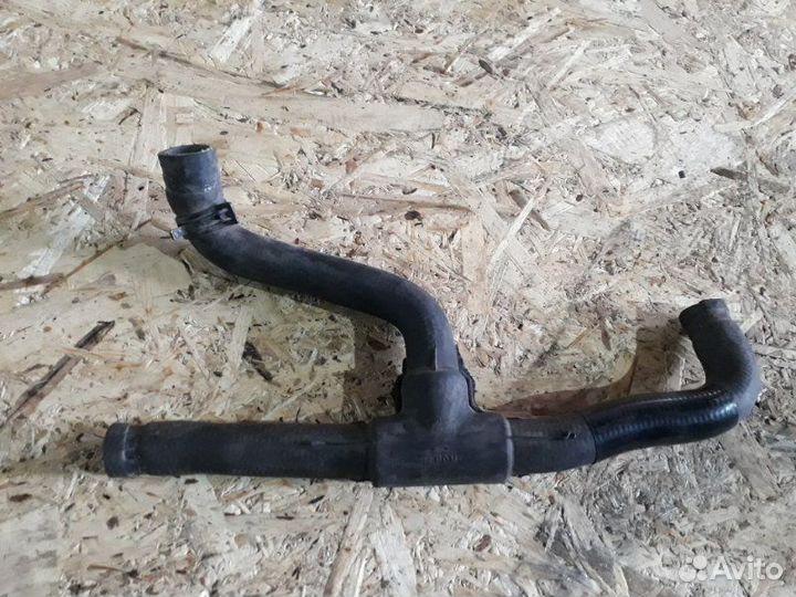 Патрубок системы охлаждения Mercedes Vito W638 OM