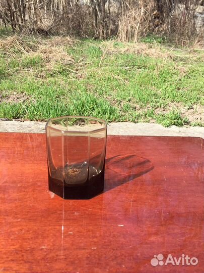 Стаканы и кружи