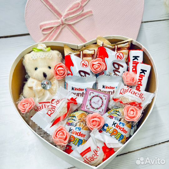 Сладкий подарочный набор с шоколадом Киндер
