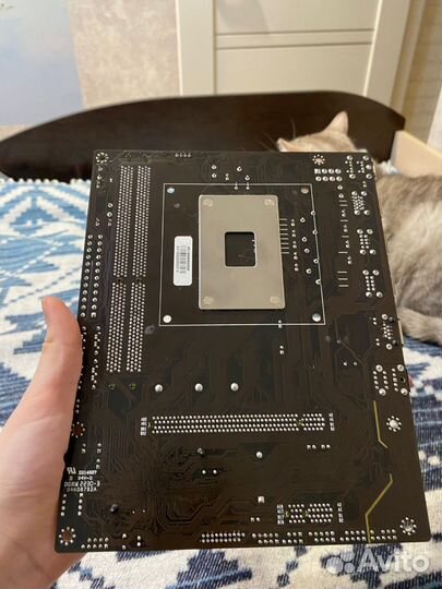 Материнская плата