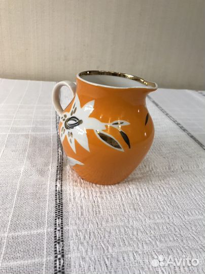 Молочник (сливочник) СССР Дулево