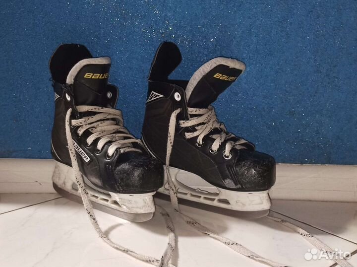 Хоккейные коньки bauer