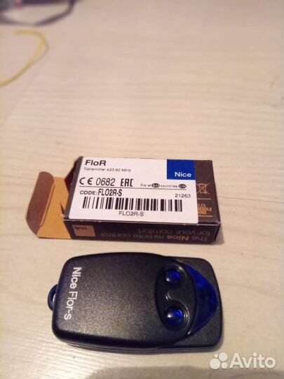 Брелок от автоматики Nice FLO 2R S