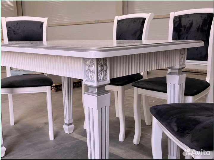 Кухонный стол раскладной белый