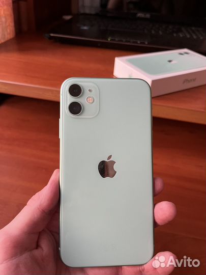 iPhone 11, 64 ГБ