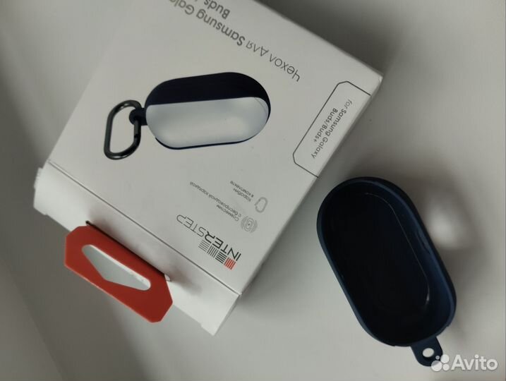 Силиконовый чехол накладка на кейс от наушников