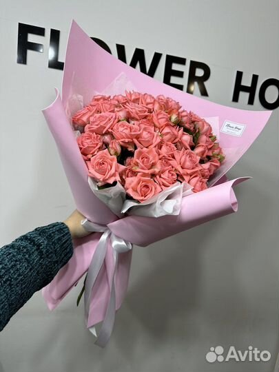 Букет из кустовой розы