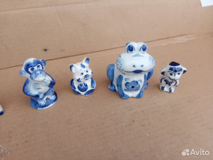 Фигурки гжель