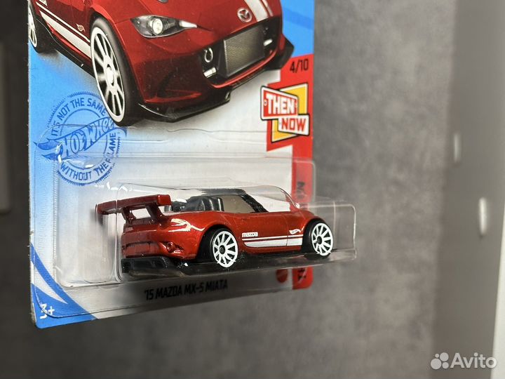Машинка хот вилс Mazda MX-5 Miata / hot wheels