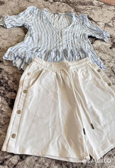 Шорты 42/46 блузка 42/44