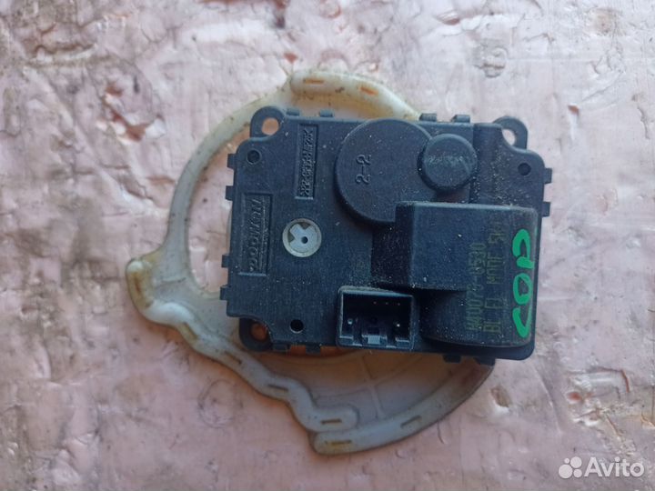 Моторчик заслонки печки kia cerato 1