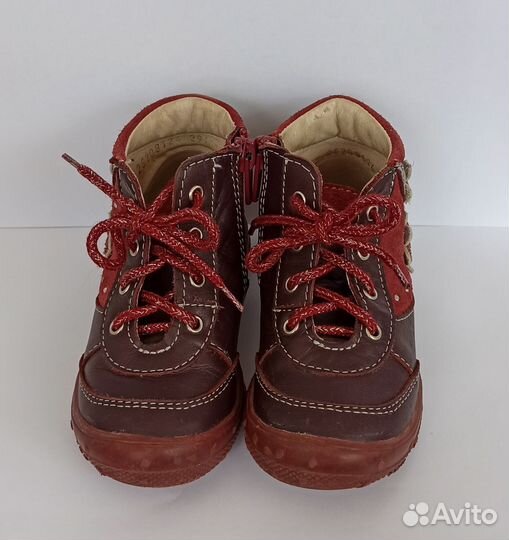 Ботинки демисезонные для девочки 24 размер б/у