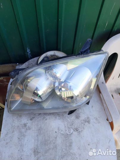 Фара передняя левая