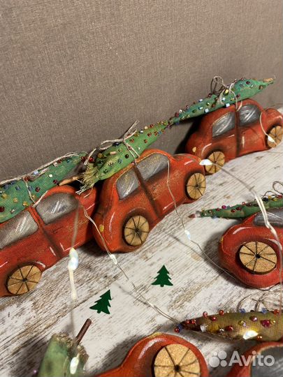 Машинка с ёлкой