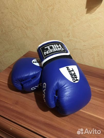 Боксерские перчатки (кожа,10 oz.)