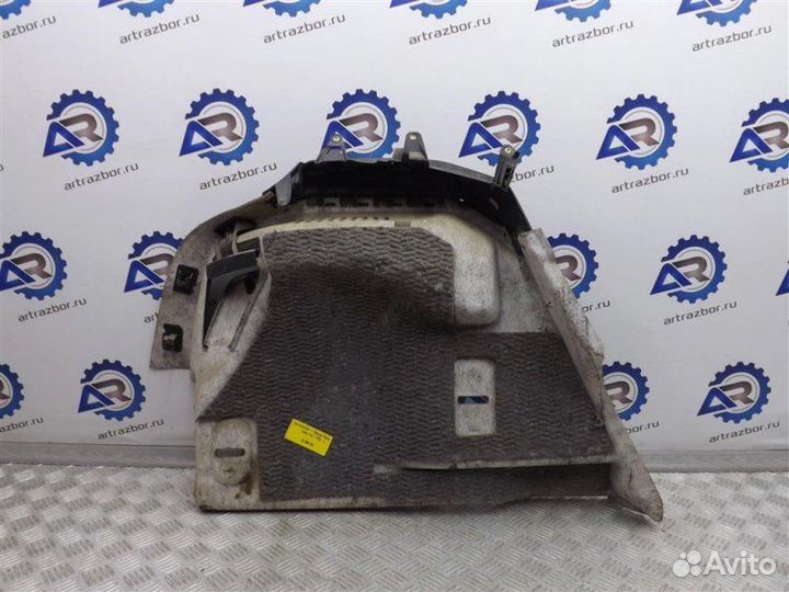 Обшивка багажника правая Opel Astra H 1.6 Z16XER