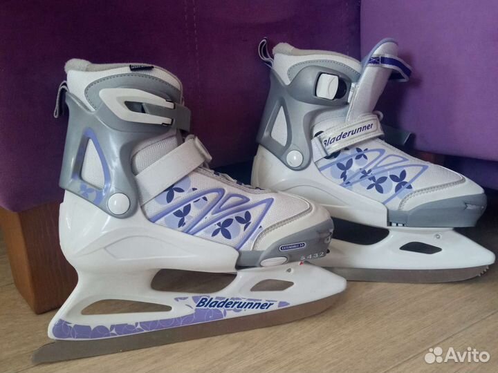 Коньки Bladerunner