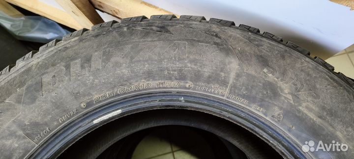 Bridgestone Blizzak DM-V2 285/60 R18 116Q