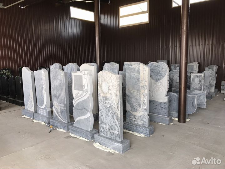 Памятники от простых до элитных