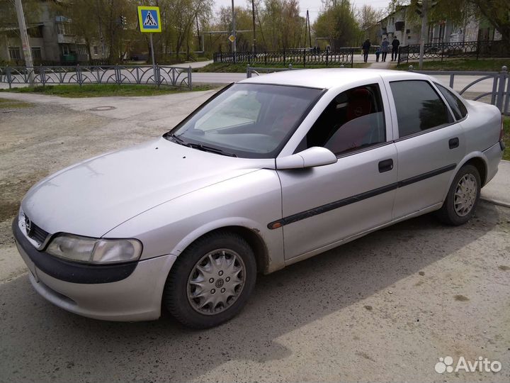 Opel Vectra 1.6 МТ, 1998, 430 000 км