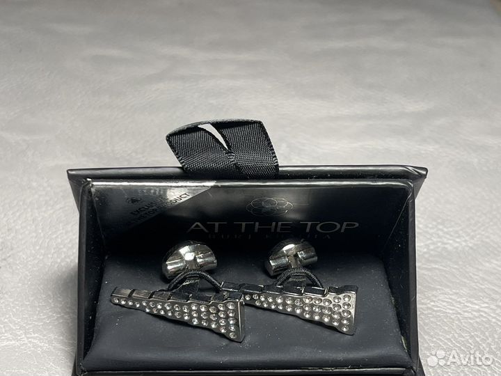 Запонки Swarovski