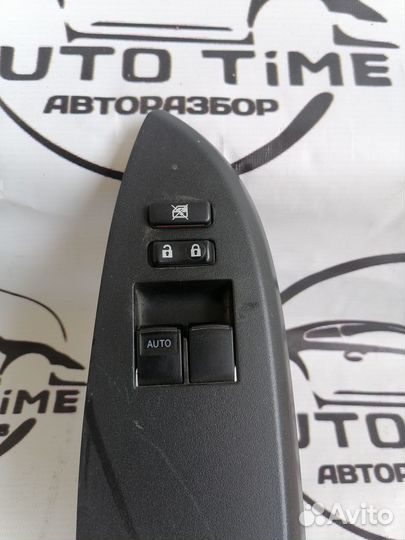 Кнопки стеклоподъемников toyota corolla-auris