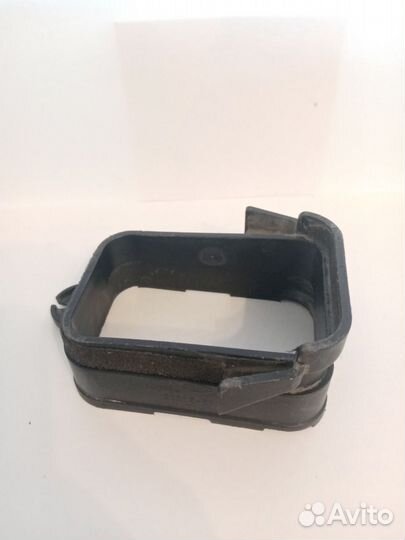 Воздухозаборник наружный Genesis G90