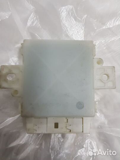 Блок управления парктрониками мерседес GL X166