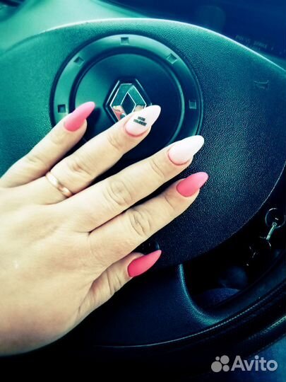 Наращивание ногтей на дому