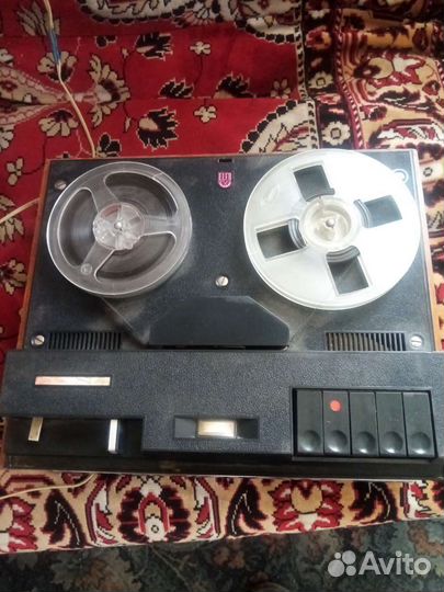 Катушечный магнитофон elfa