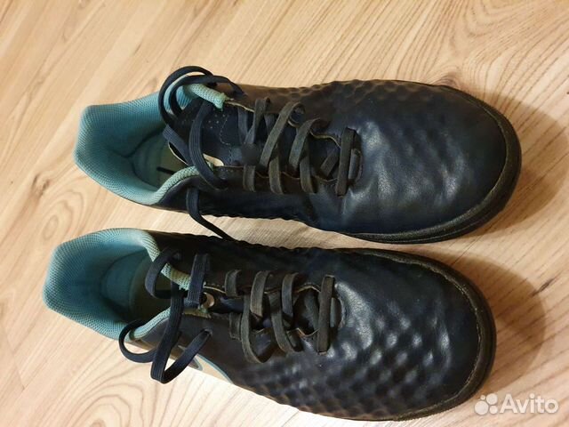 Бутсы сороконожки Nike разм.38