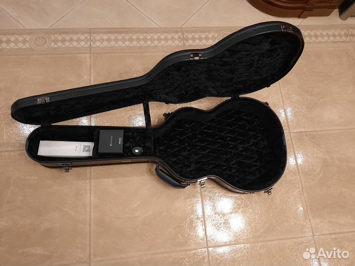 Продам. Транс акустическая гитара