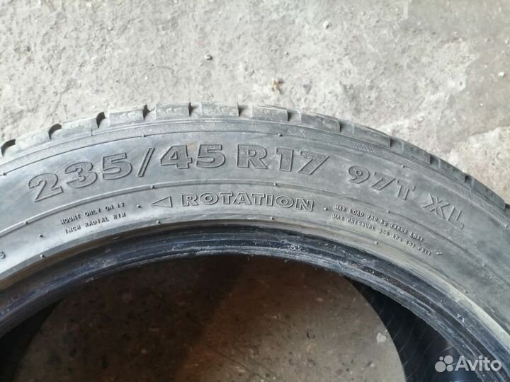 Nokian Tyres Hakkapeliitta 7 235/45 R17 97T