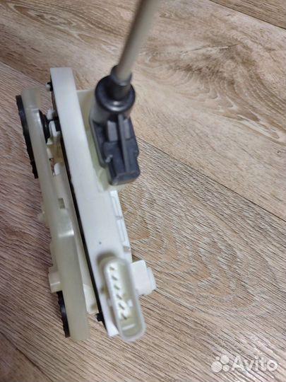 Новый доводчик двери BMW X5 F15 F85 X6 F16 F86 F96