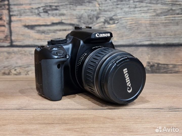 Зеркальный фотоаппарат Canon 400d