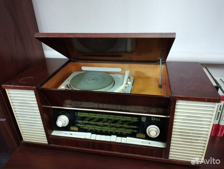Радиола СССР 60 х годов