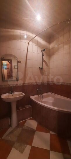 2-к. квартира, 54 м², 2/2 эт.